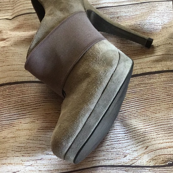 JESSICA SIMPSON GRAY SUEDE HEELS SIZE 7B - Picture 7 of 7